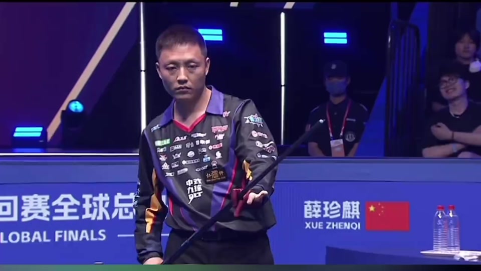 女足接连攻 女足接连攻