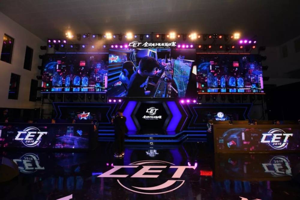 某知名企业 某知名企业