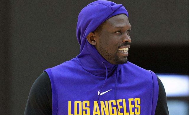 力前锋背身 力前锋背身